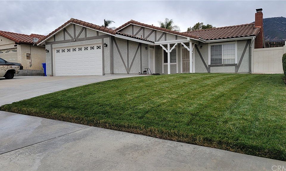 1st image of 2586 Periwinkle Dr