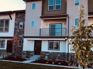 565 W Lewski Ln, Bluffdale, UT 84065