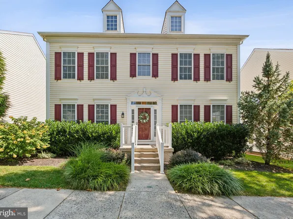 332 Elmhurst Dr, Chester Springs, PA 19425