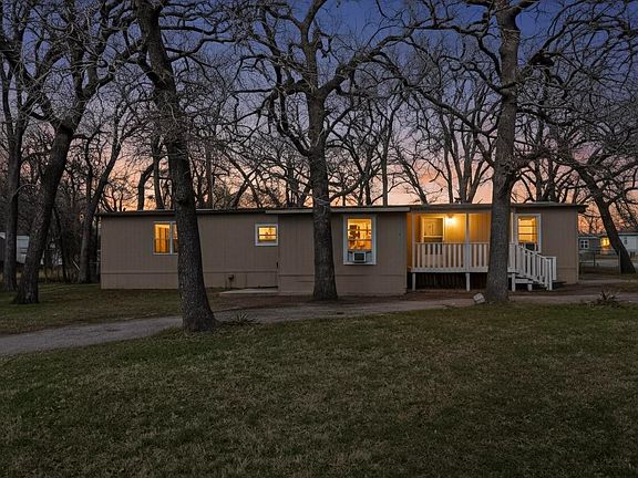 3rd image of 1421 Whippoorwill Way