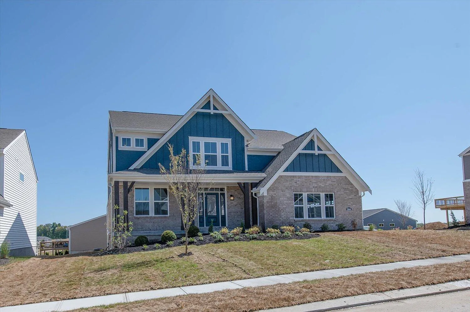 3844 Circollo Dr photo 1