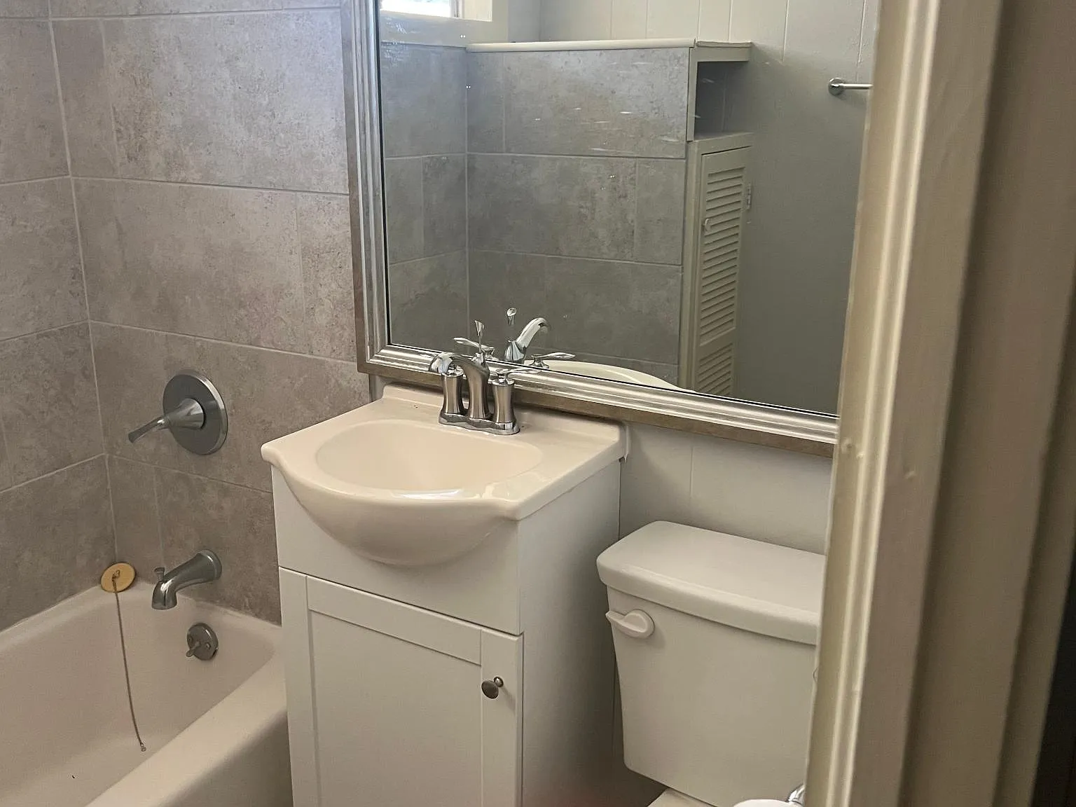 1 bed, 750 sqft, $1,000 — Photo 3