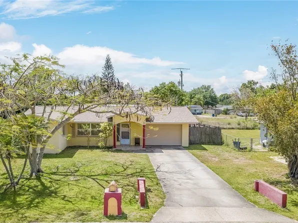 13249 5th St, Fort Myers, FL 33905