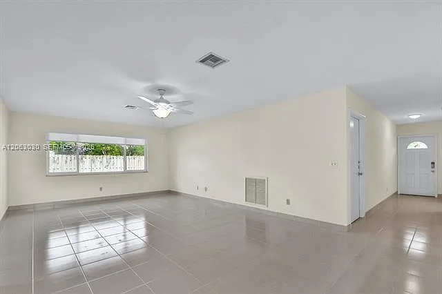 2480 Windsor Rd — Photo 31