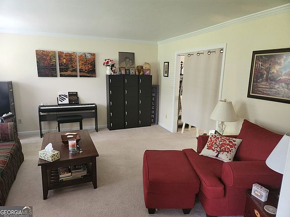 4th image of 4656 Chimney Rock Dr SW