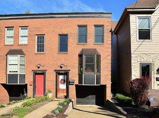 5731 Walnut St #B, Pittsburgh, PA 15232