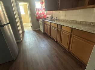 90 E 21st St #1F, Bayonne, NJ 07002