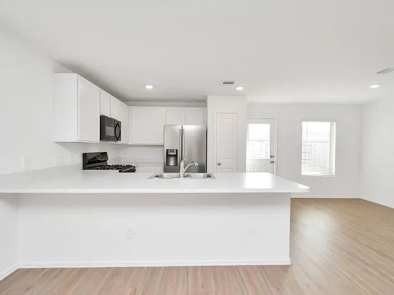 24207 Becker Hollow Ln — Photo 7