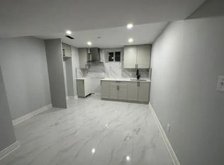 3 Darren Ave #BASEMENT, Whitby, ON L1R3C1