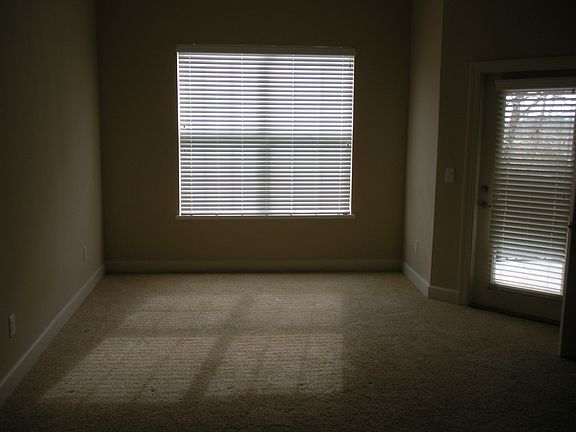 5th image of 13846 Atlantic Blvd APT 609
