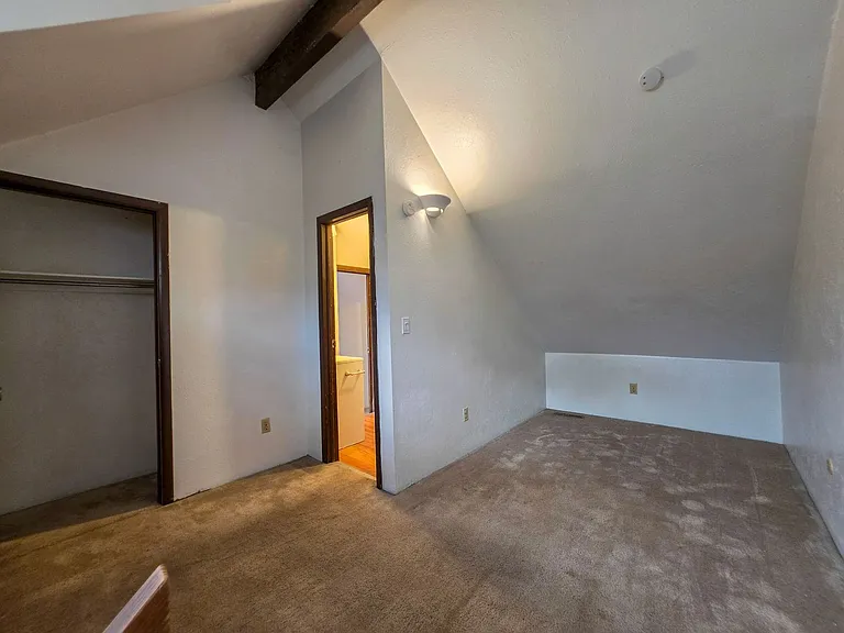 1742 Walnut — Photo 9