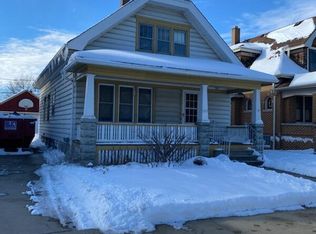 3217 S 10th St, Milwaukee, WI 53215