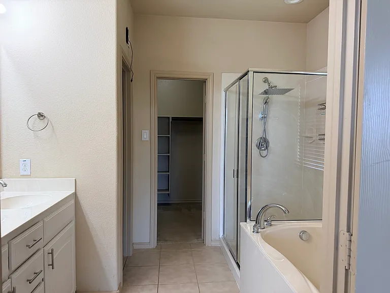 1716 Deer Crossing Dr — Photo 20