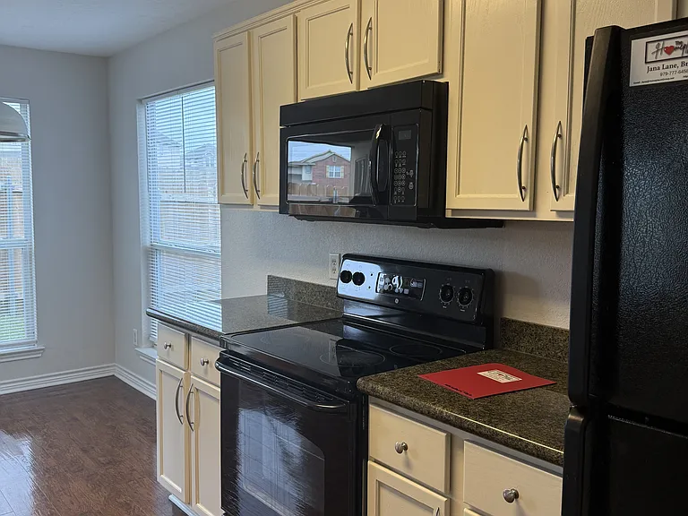 4039 Southern Trace Dr — Photo 24