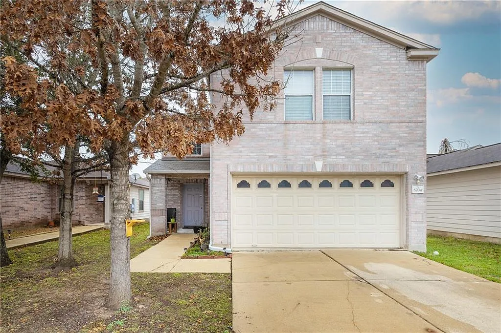 3 bed, 2.5 bath, 2068 sqft, $1,795 — Photo 3
