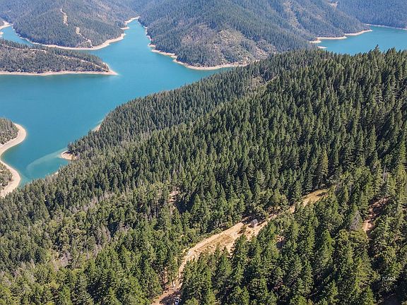 2nd image of 190 Upper Moore Gulch Rd