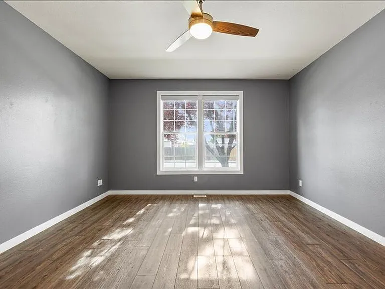 4612 Belgian Ln — Photo 4