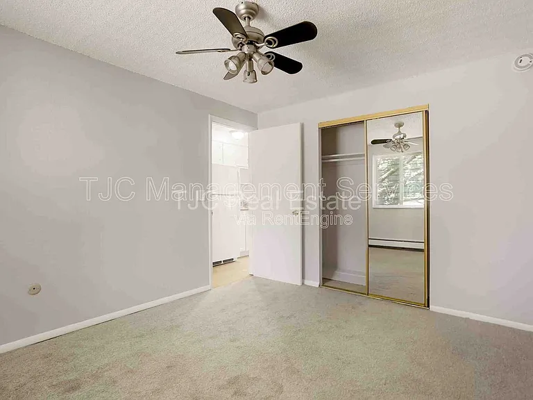 1138 N Corona St #105 — Photo 10