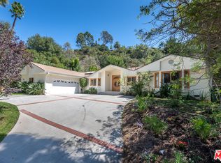 9310 Cherokee Ln, Beverly Hills, CA 90210