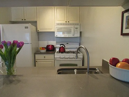 Rented by Brown Harris Stevens | media 24