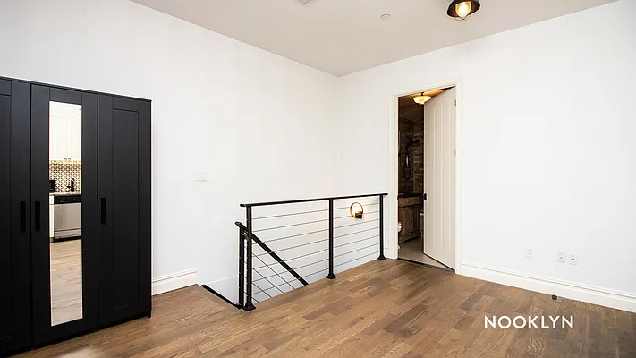 Rented by Nooklyn NYC LLC | media 51
