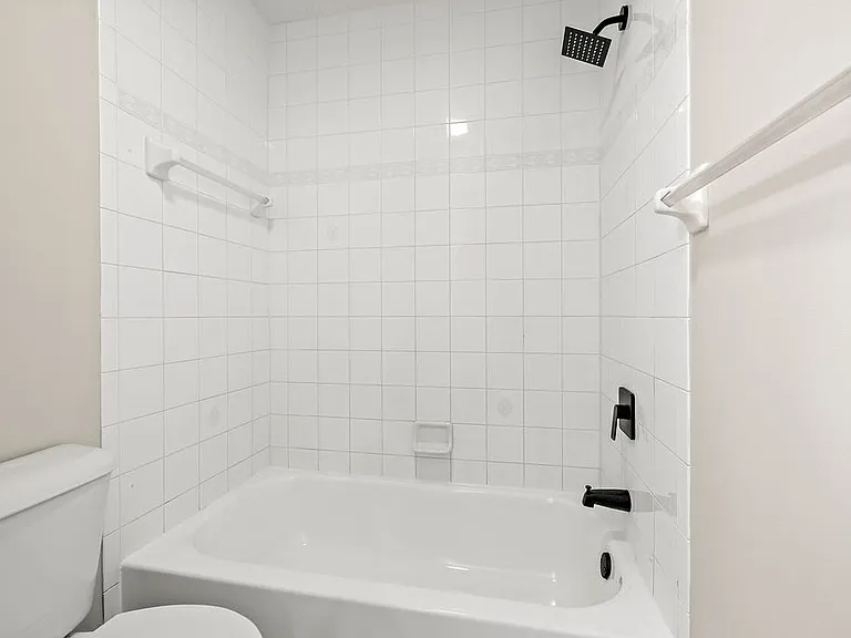 1542 N Lawnwood Cir #37D — Photo 18