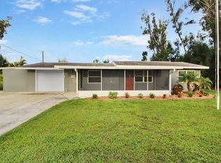 242 Washington Ave, Englewood, FL 34223