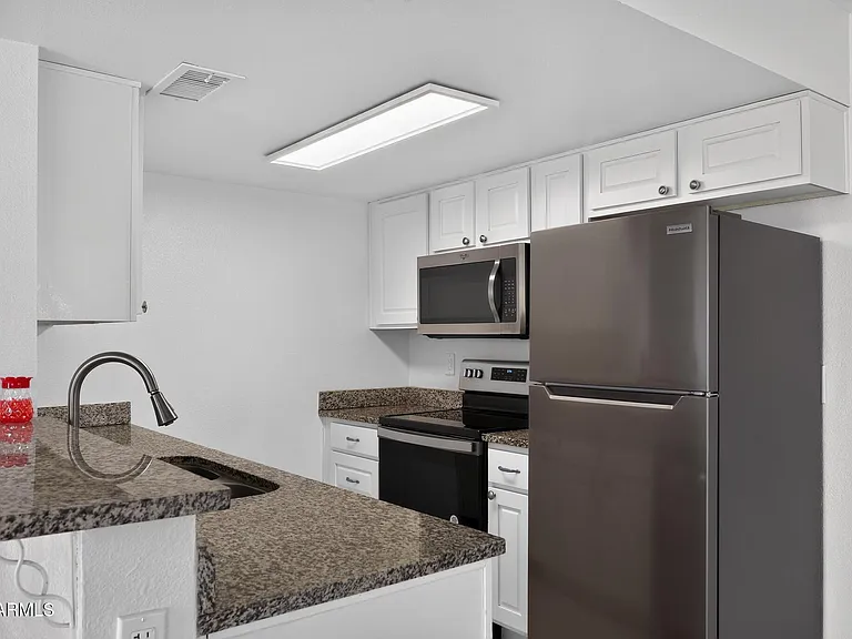 2132 W Glenrosa Ave #A80 — Photo 11