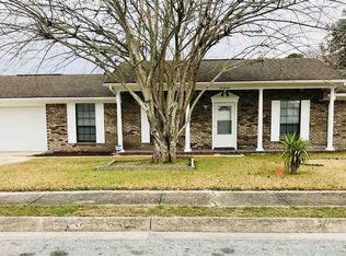 211 Camelford Pl, Pensacola, FL 32506