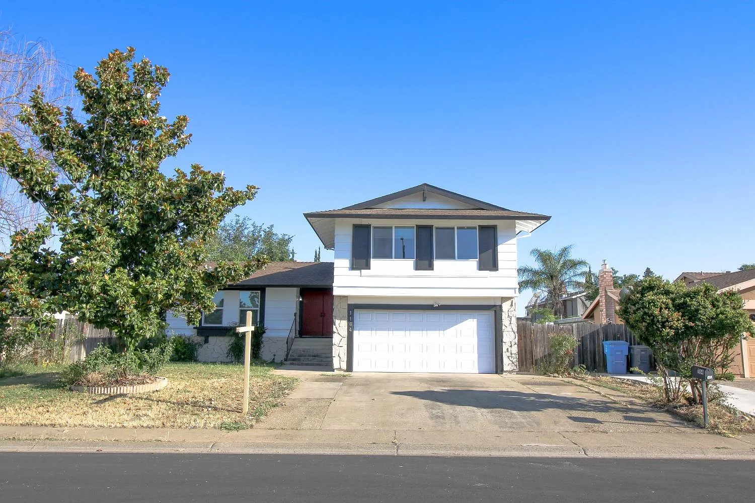 1164 Nadene Dr photo 1