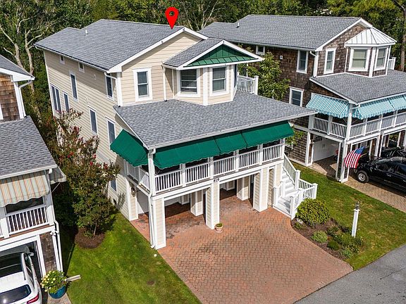 4th image of 419 Central Blvd Unit 2