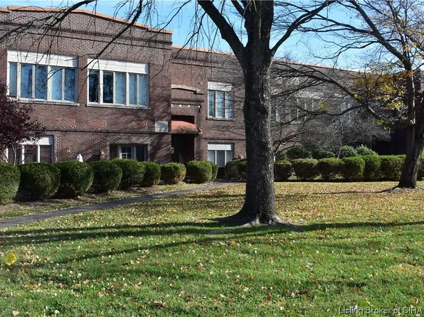 2900 Middle Road #16, Jeffersonville, IN 47130