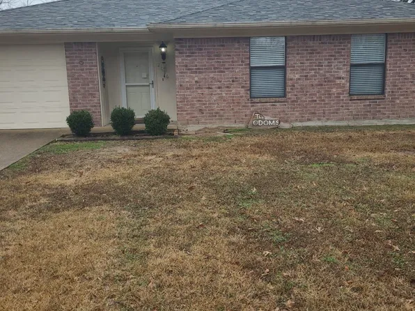 2016 E 1st St, Mount Pleasant, TX 75455