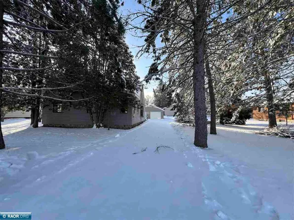 23 13th St NW, Chisholm, MN 55719