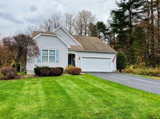 93 Surrey Field Dr, Queensbury, NY 12804