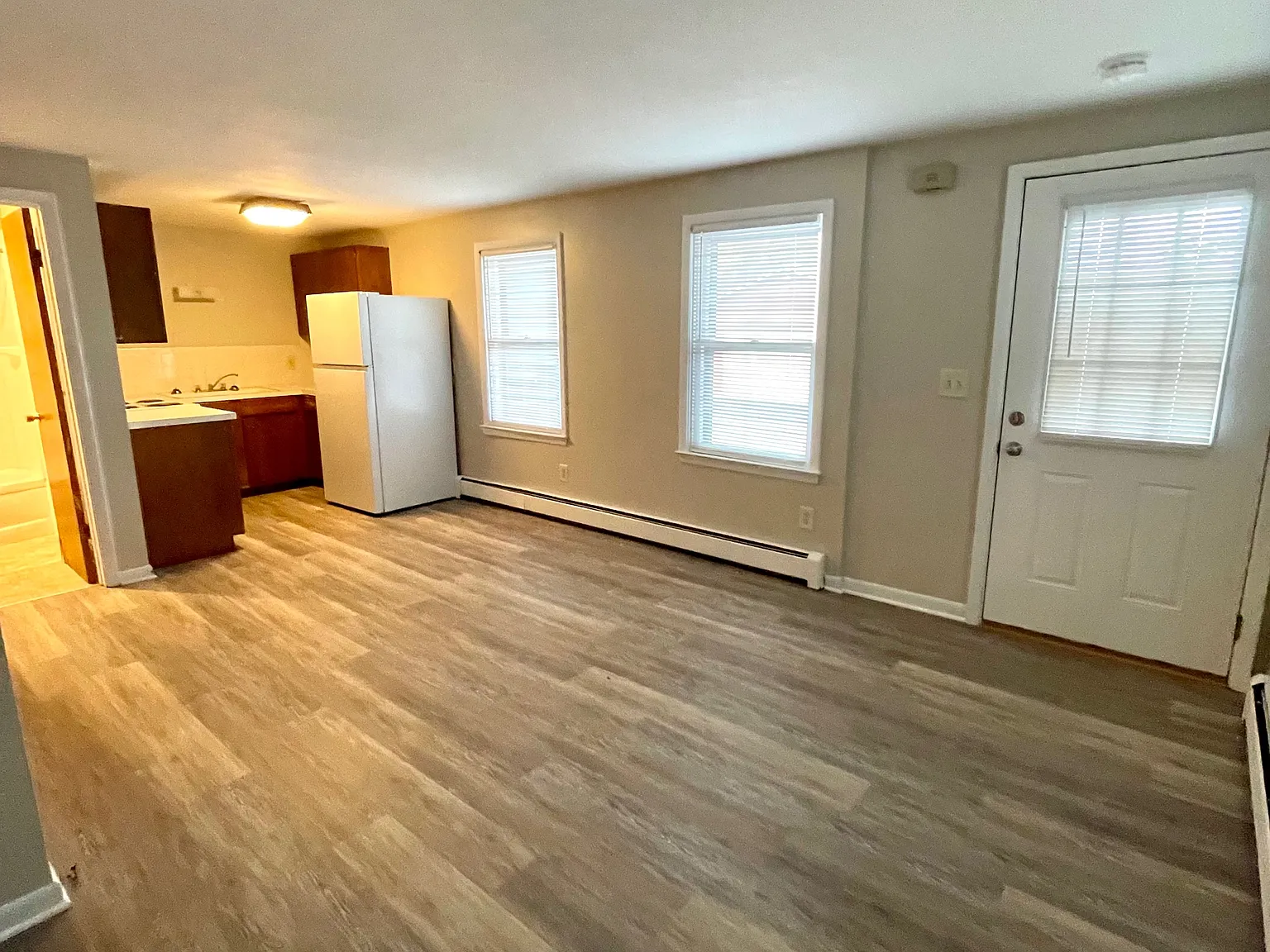 13 Lincoln Avenue - 2 — Photo 3