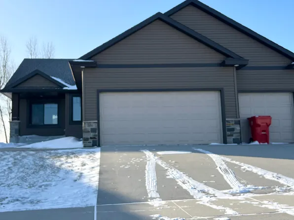 306 Luella Pl NE, Stewartville, MN 55976