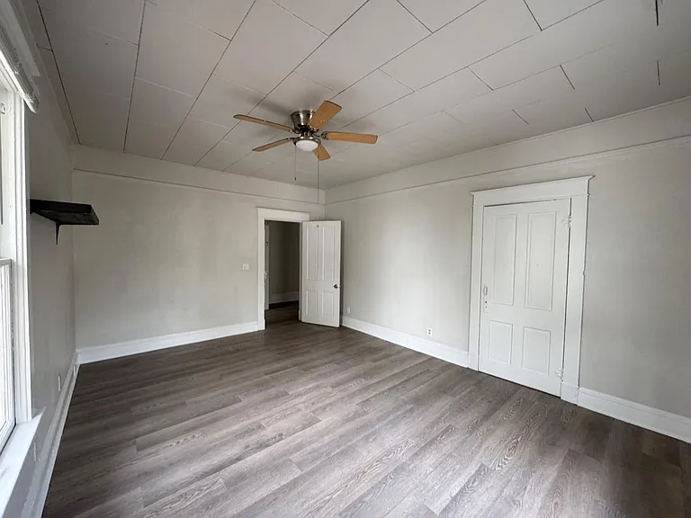 220 N Beaumont Ave #2 — Photo 2