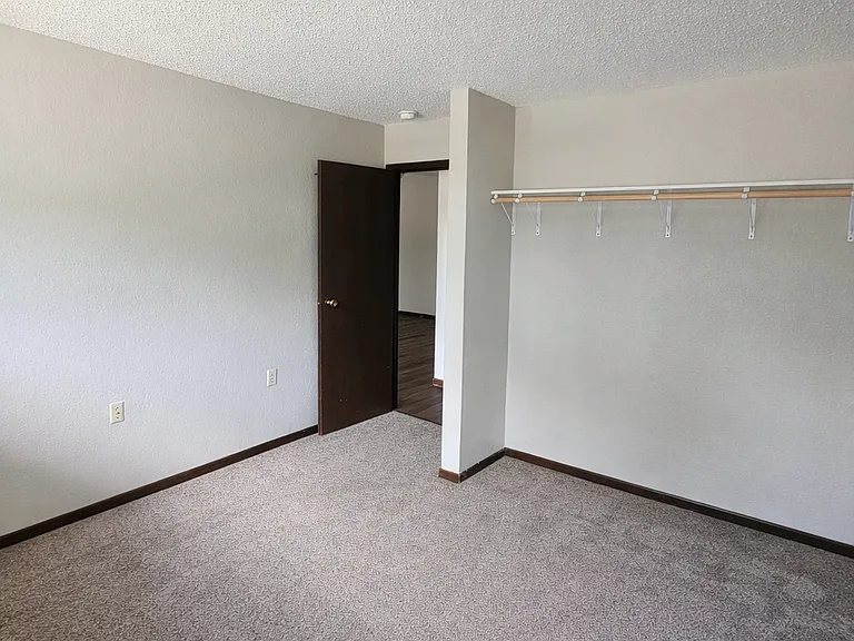 812 Hills Ave #N202 — Photo 7