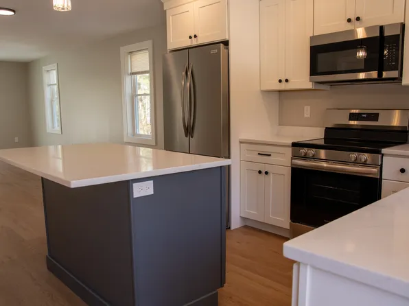 16 Vernon St #C, Middleboro, MA 02346
