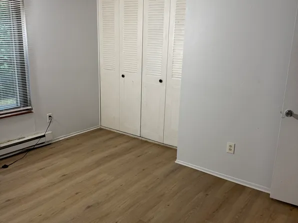 130 Coe Ave Unit 20, East Haven, CT 06512