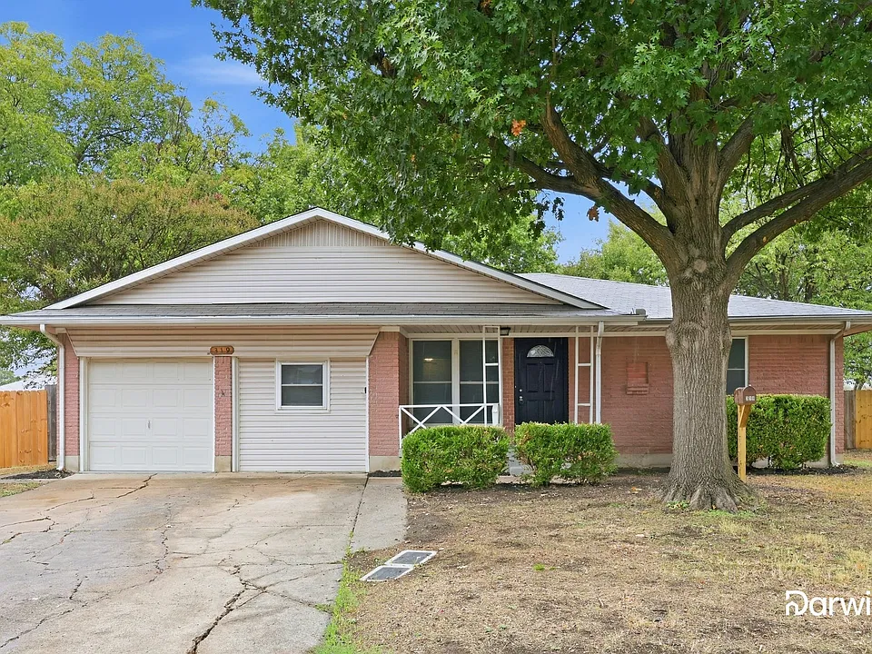 319 Royal Ave