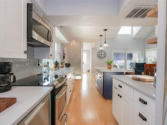 5th image of 5754 Asbury Ave #2