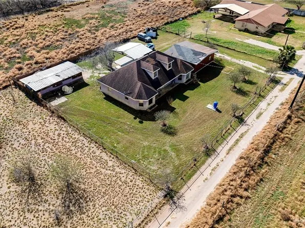 8820 Texan Rd #3, Mission, TX 78574