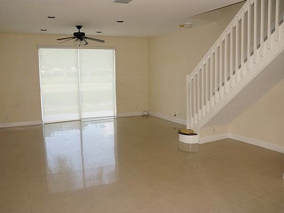 4th image of 2140 Pasa Verde Ln