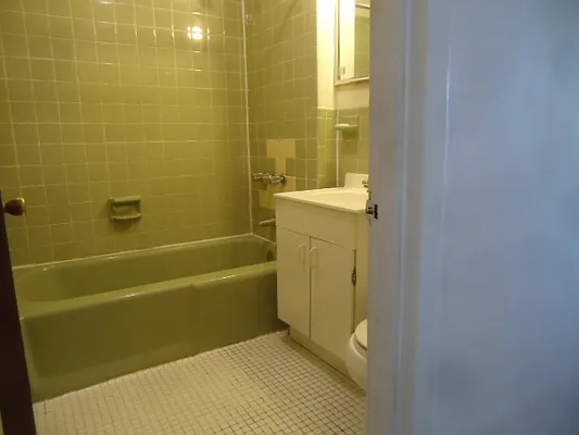 Rented by Hakeem Shahid, LREB | media 9