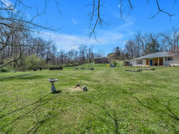 2075 Buttrey Rd, Bon Aqua, TN 37025