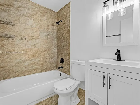 6215 W 24th Ave APT 203-7, Hialeah, FL 33016