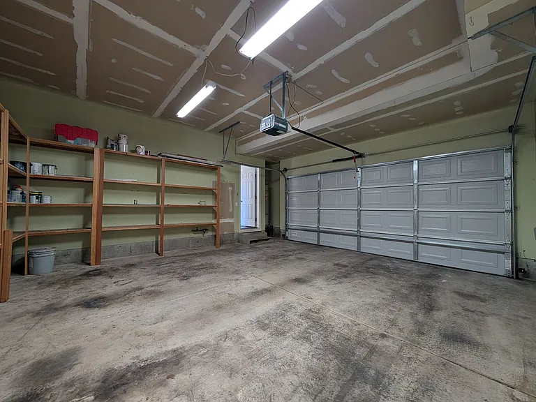 5220 Wales Dr — Photo 22