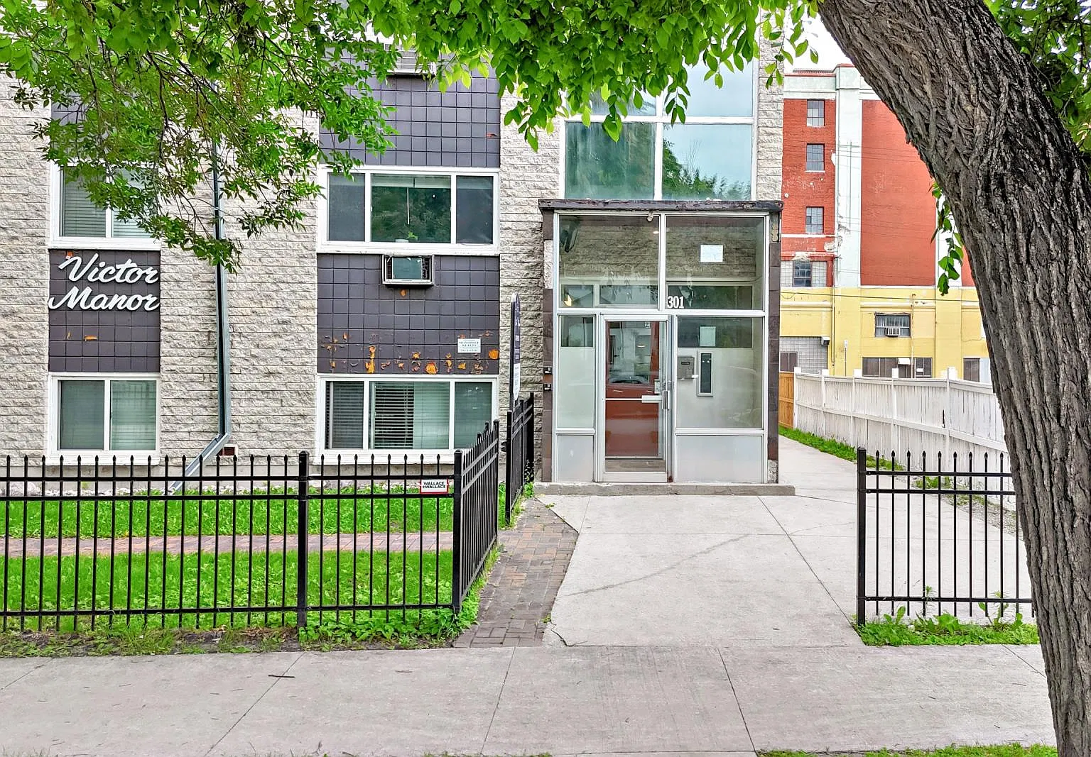 301 Victor Street — Photo 1